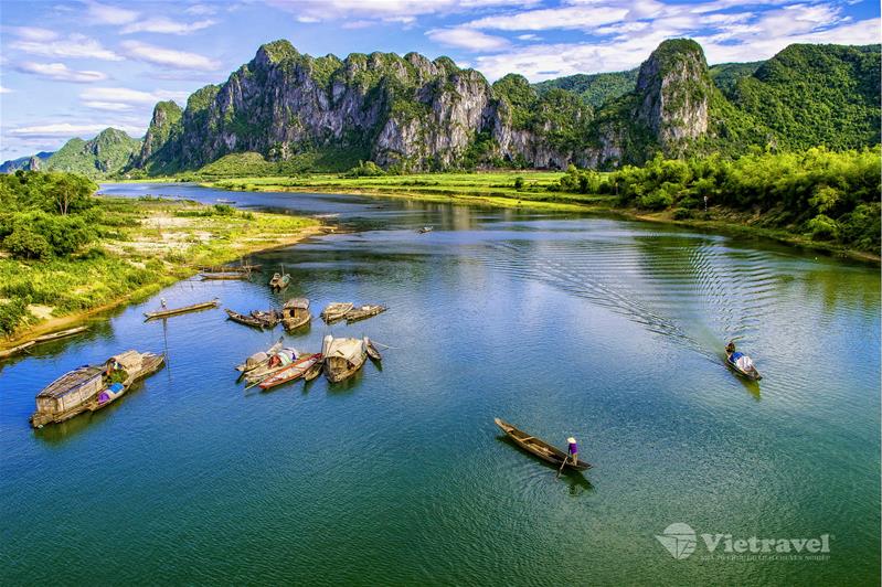 Đà Nẵng – KDL Bà Nà – Sơn Trà – Hội An – La Vang - Động Phong Nha – Làng hương Thủy Xuân - Huế